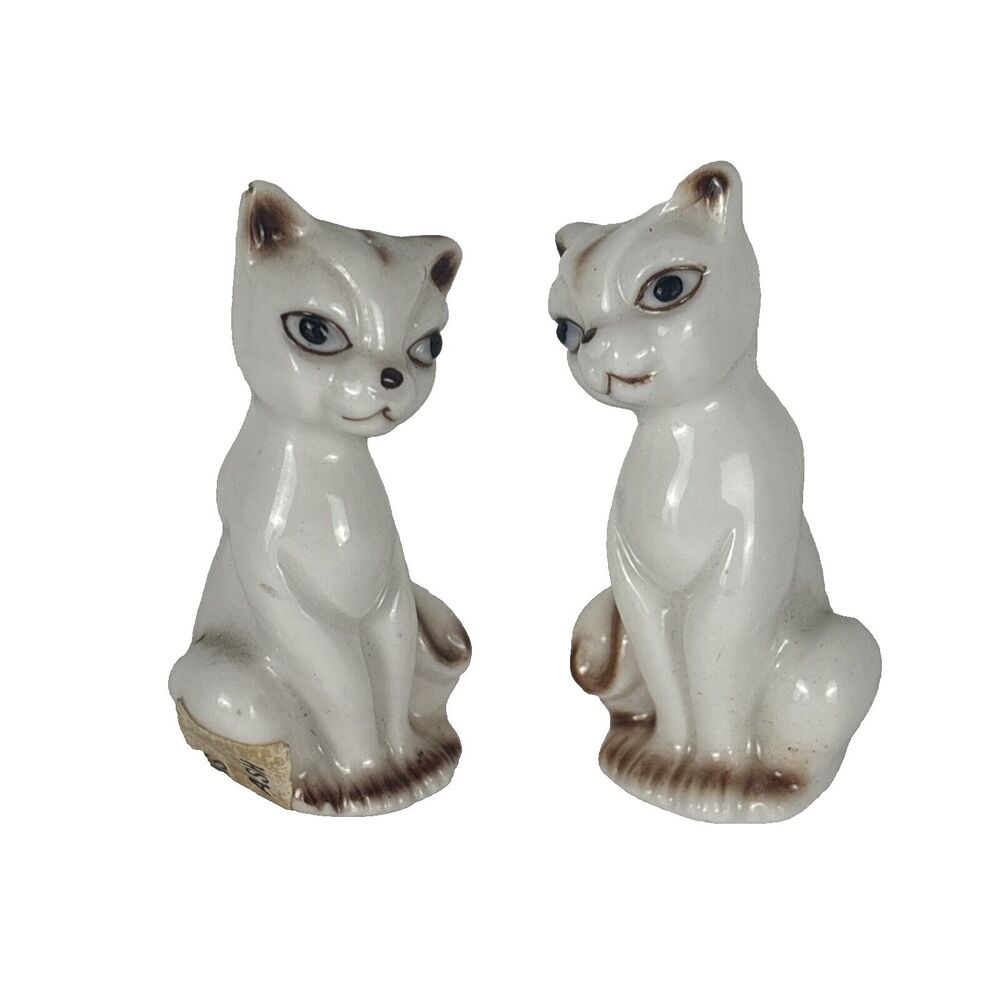 Virginia Siamese Cat Salt & Pepper Shakers Bone Ash Ceramic. 2.25"